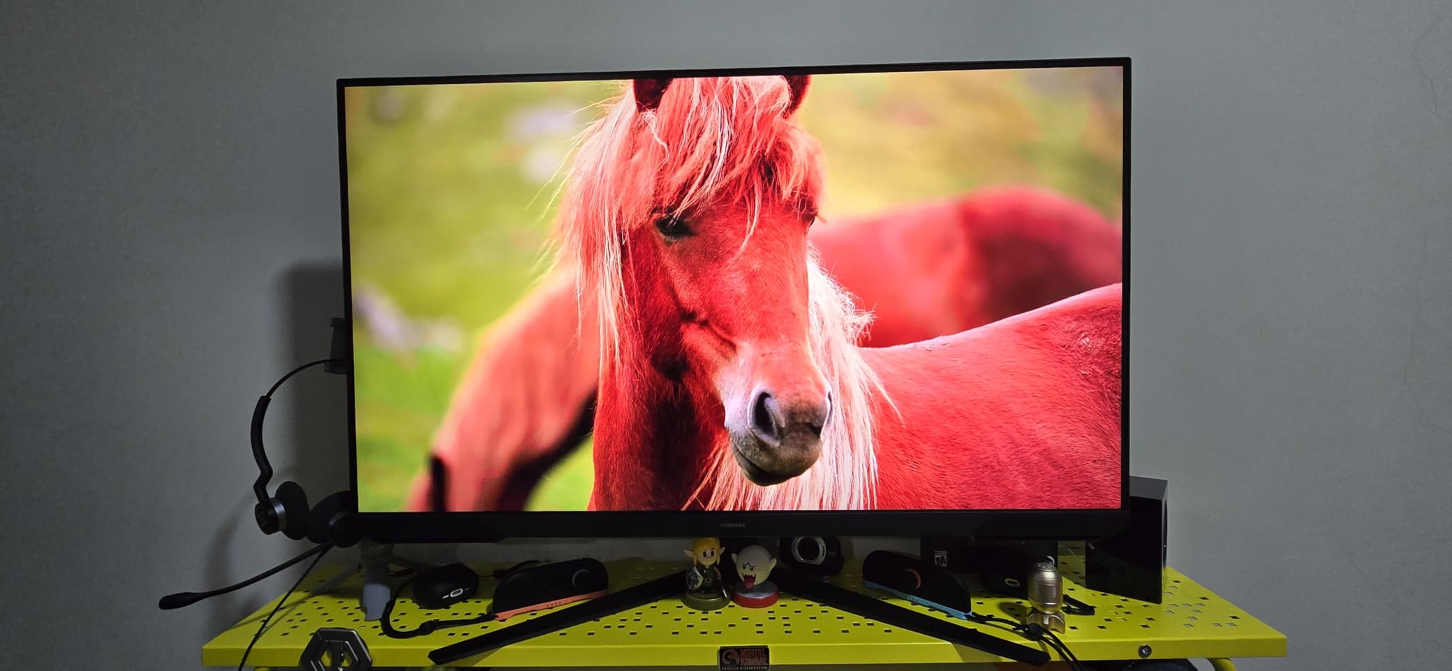 Samsung 32-Inch Odyssey G3 (G30D) Series FHD Gaming Monitor, 1ms, 180Hz, AMD FreeSync, Adjustable Stand, Black Equalizer, Virtual Aim Point, Eye Saver Mode, Flicker-Free, LS32DG302ENXZA customer photo 2