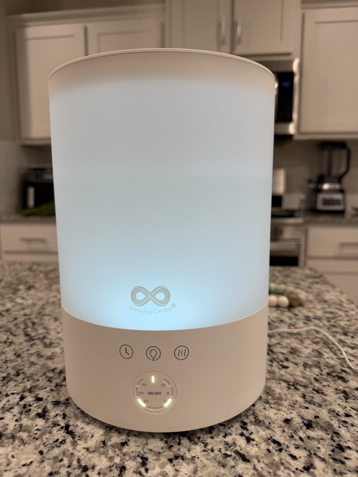 Everlasting Comfort 2.5L Top Fill Humidifier for Bedroom - Quiet, Easy to Fill & Clean, 24HR Runtime, Night Lights, Timer, Ultrasonic Cool Mist, Auto Shut-Off, Essential Oil Diffuser - White customer photo 1