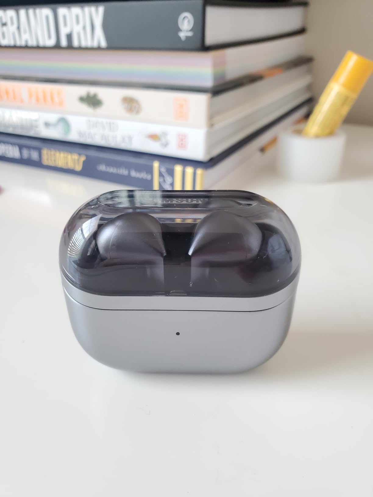 Galaxy Buds 3 Pro AI True Wireless Bluetooth Earbuds, Noise Cancelling, Sound Optimization, Redesigned Comfort Fit, Silver [US Version, Amazon Exclusive, 2Yr Warranty] customer photo 1