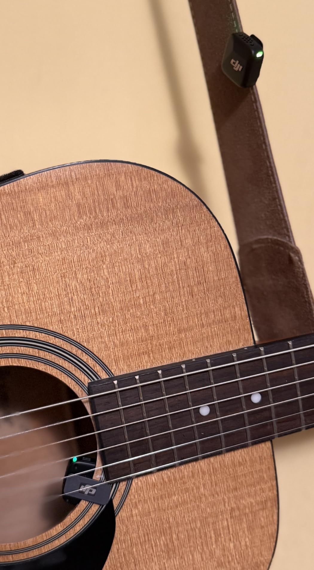 DJI Mic Mini (2 TX + 1 RX + Charging Case), Wireless Lavalier Microphone for iPhone/Camera/Android, Ultralight, Detail-Rich Audio, 48h Use, Noise Cancelling, Automatic Limiting, Vlog, Streaming customer photo 1