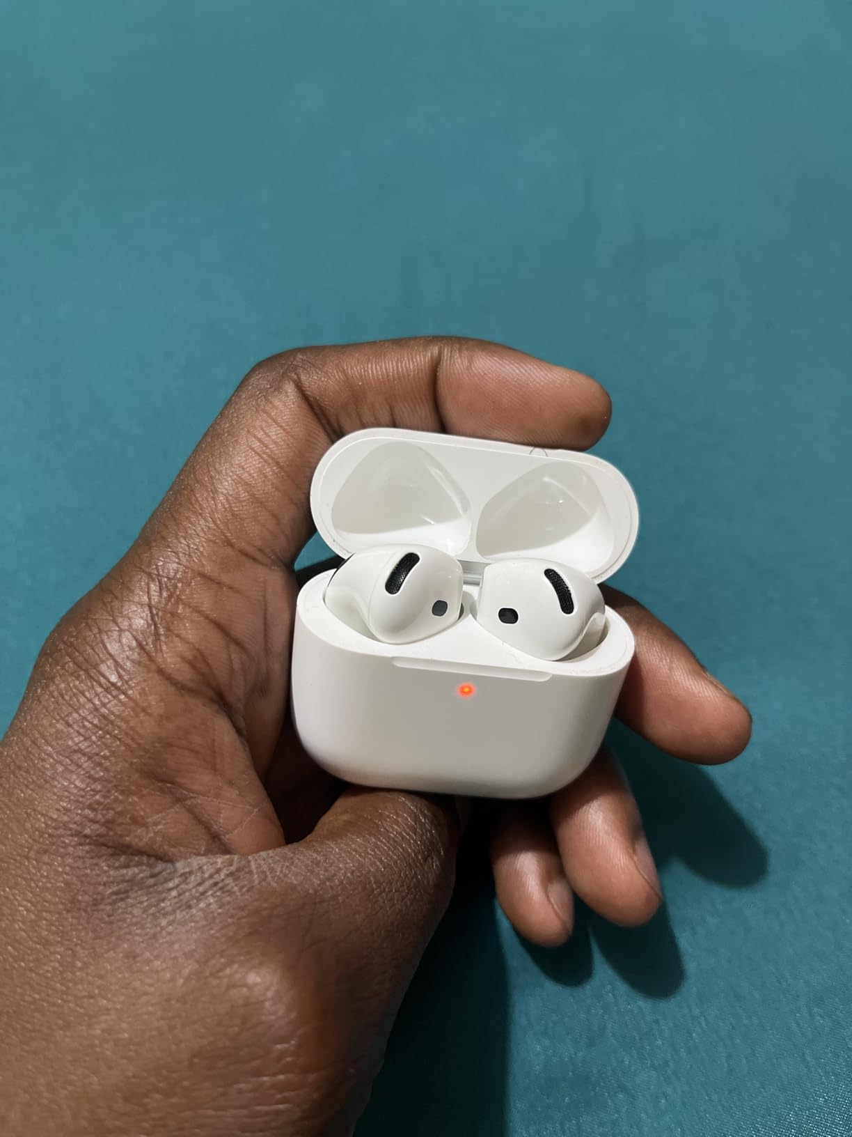 AirPods 4 Wireless Earbuds, Bluetooth Headphones, with Active Noise Cancellation, Adaptive, Transparency Mode, Personalized Spatial Audio, USB-C Charging Case, Wireless Charging, H2 Chip customer photo 2