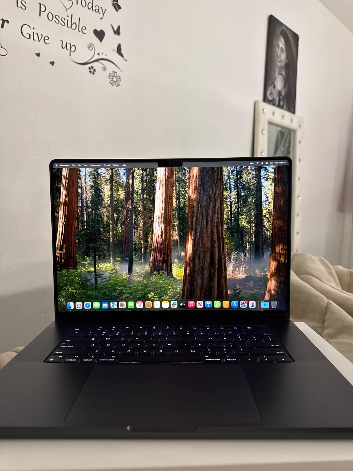 2024 MacBook Pro Laptop with M4 Max, 14‑core CPU, 32‑core GPU: Built for Apple Intelligence, 16.2-inch Liquid Retina XDR Display, 36GB Unified Memory, 1TB SSD Storage; Space Black customer photo 2