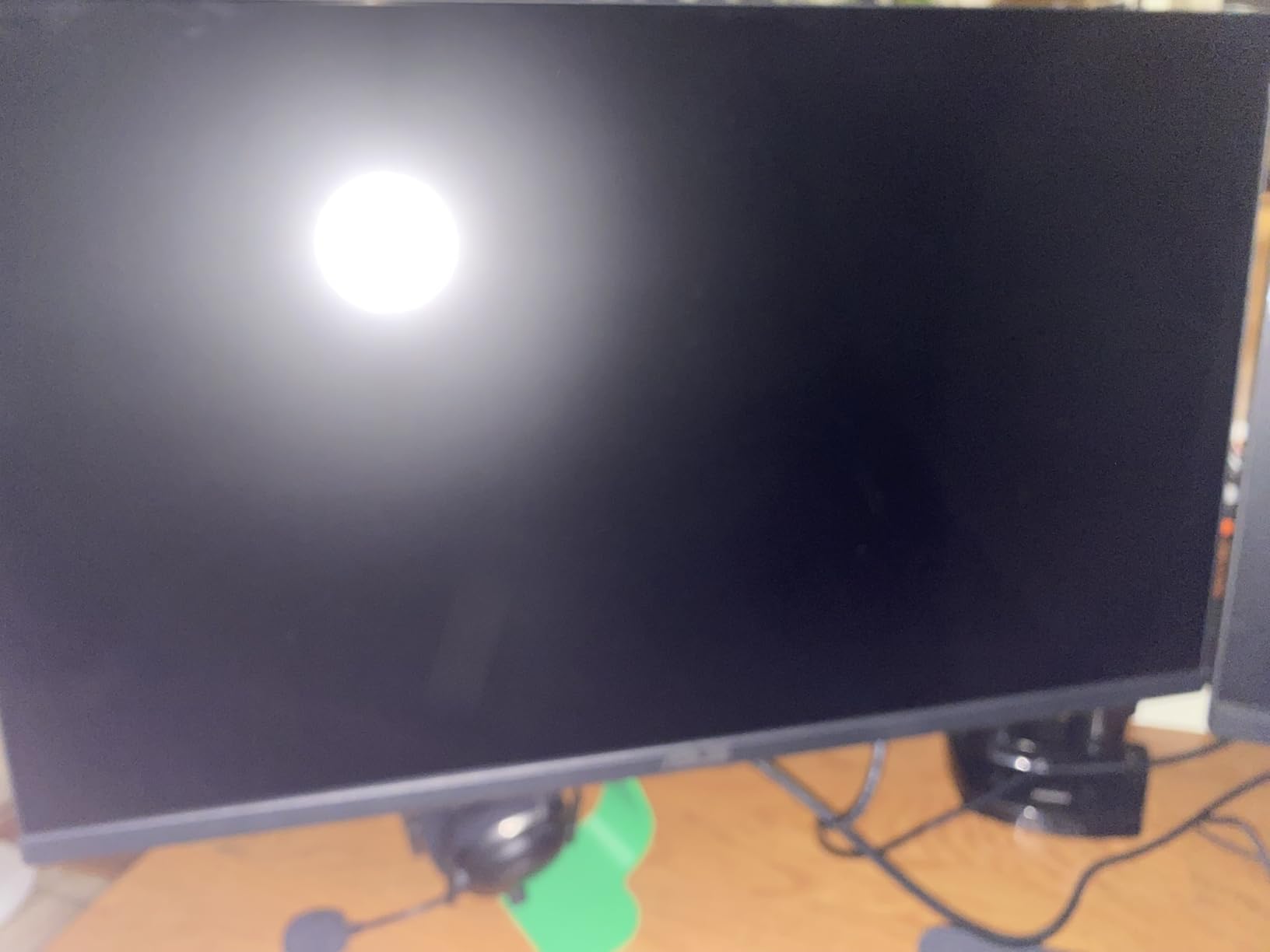 ASUS 27 Eye Care Monitor (VA279QG) - IPS, Full HD, 99% sRGB, Frameless, 120Hz, Adaptive-Sync, 1ms, Speakers, HDMI, DisplayPort, VGA, Low Blue Light, Flicker Free, Wall Mountable, 3 yr Warranty customer photo 1