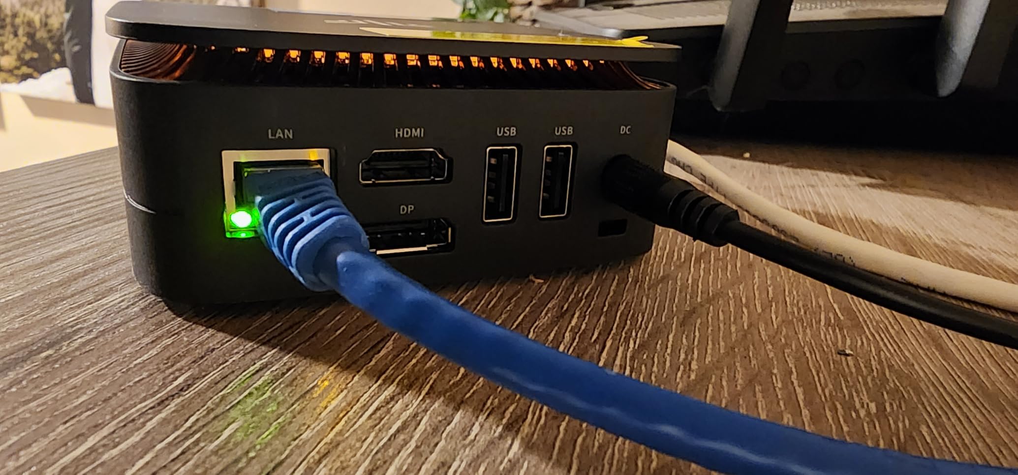 KAMRUI Mini PC, P1 Win 11 pro AMD Ryzen 4300U Mini Computer, 16GB DDR4 RAM 512GB M.2 SSD, Small Pc Dual 4K/HTPC/Ethernet/WiFi/BT Business/Office/Home customer photo 2