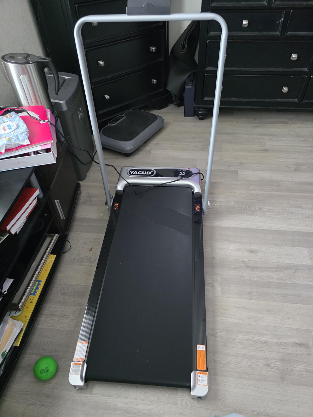 Yagud Walking Pad, Walking Pad Treadmill for Home Office, Portable Under Desk Treadmill with Remote Control and LED Display, Walking Jogging Running Machine customer photo 1