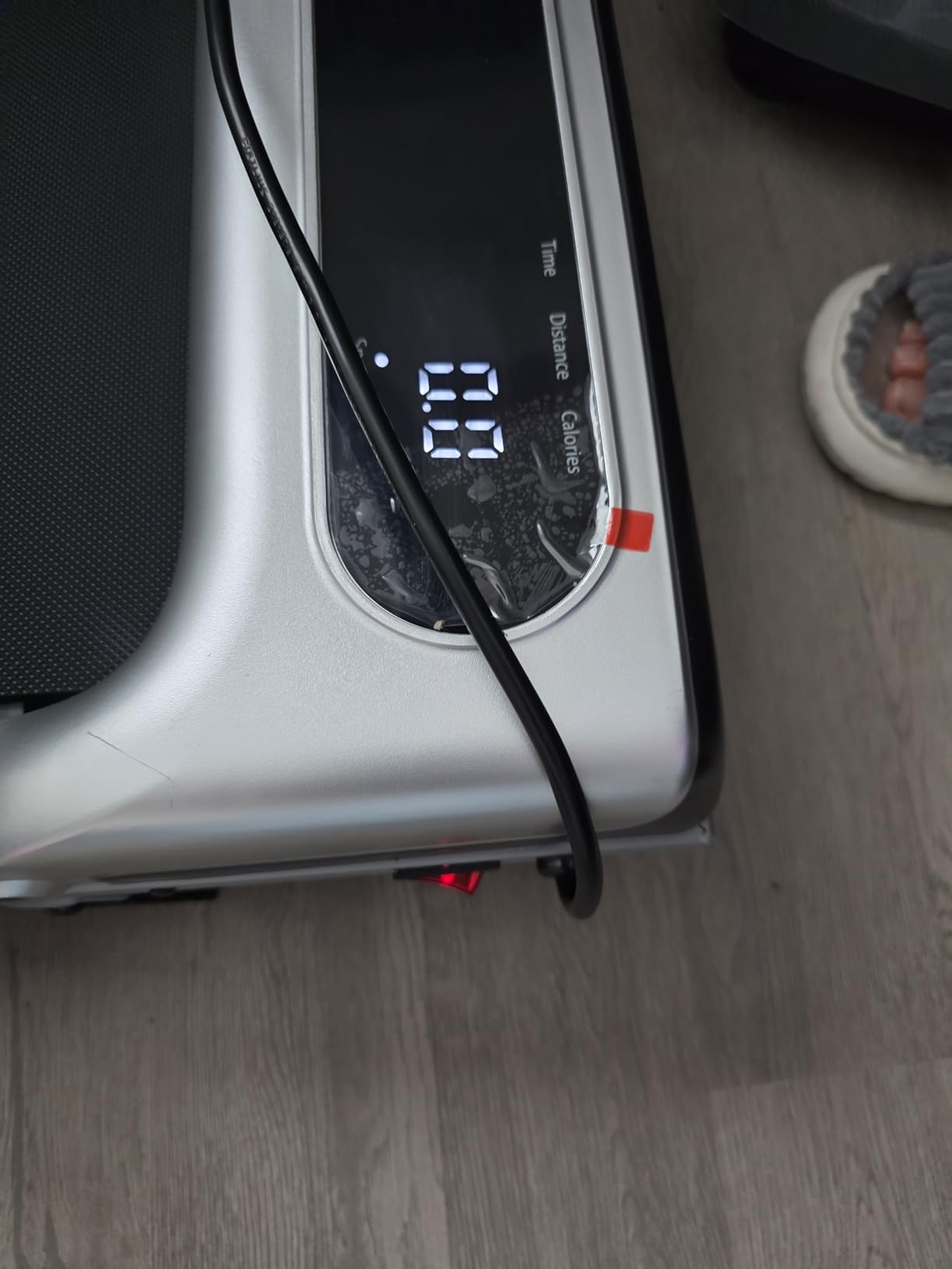 Yagud Walking Pad, Walking Pad Treadmill for Home Office, Portable Under Desk Treadmill with Remote Control and LED Display, Walking Jogging Running Machine customer photo 2