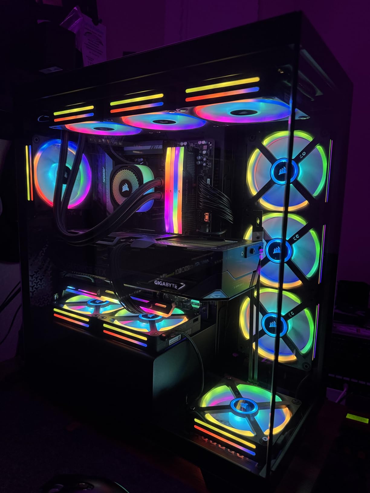 B850 AORUS Elite WIFI7 AMD AM5 ATX Motherboard, Support AMD Ryzen 9000/8000/7000 Series, DDR5, 14+2+2 Power Phase, 3X M.2, PCIe 5.0, USB-C, WIFI7, 2.5GbE LAN, EZ-Latch, 5-Year Warranty customer photo 2