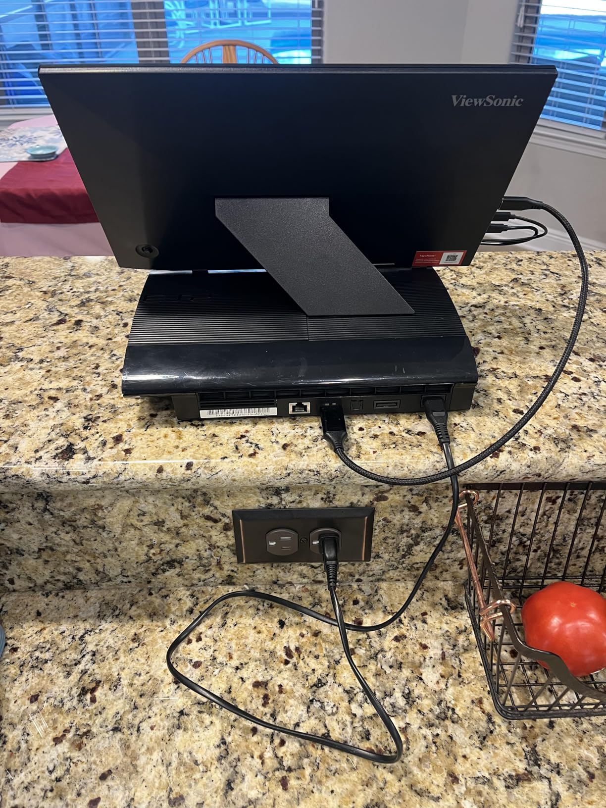 VA1653 16 Inch 1080p Portable Monitor, IPS Display with Eye Care for Easy Second Screen Productivity, Built-in Stand, USB-C, Mini HDMI, and Protective Case customer photo 2