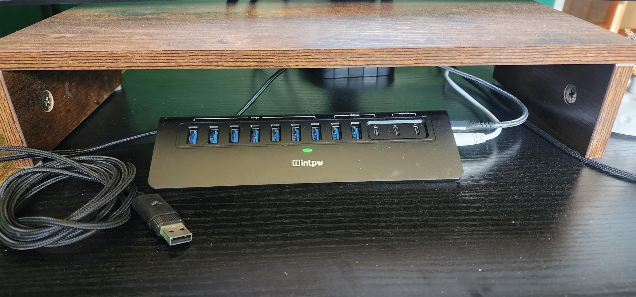 Powered USB Hub 10Gbps, intpw 9-Port USB 3.2 Hub, USB C Hub with USB A/USB C 3.2, 4 USB 3.0, 2 PD 45W Charging Ports, 65W Power Adapter and 3.3FT Cable, Aluminum USB Hub for Laptop, iPhone 17/16/15，PC customer photo 2