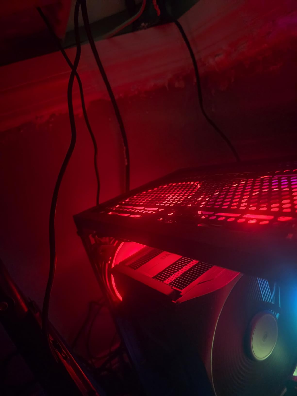 AMD Ryzen 9 9950X3D 16-Core Processor customer photo 2