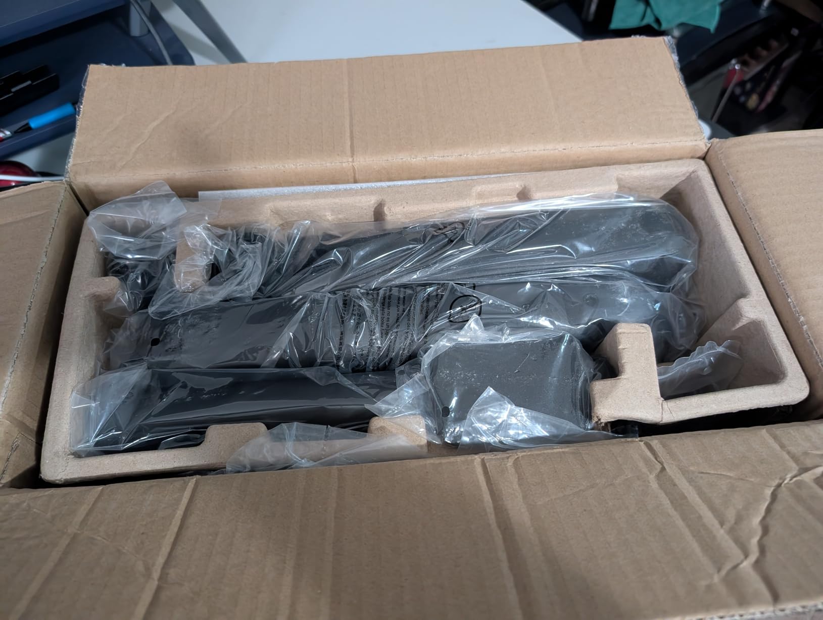 monTEK Heavy-Duty Single Monitor Arm for 17-57 inch, up to 59.4lbs Ultrawide Screens,Gas Spring Dual Curved Adjustable Monitor Stand for Desk,75/100mm VESA Mount with USB, Black customer photo 1