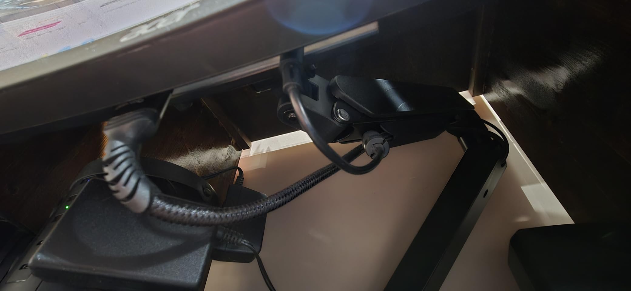 MOUNTUP Heavy Duty Single Monitor Arm for 42 40 39 34 32 27Inch Screens, Monitor Stand for Desk Supports 4.4-33 lbs, Height Adjustable Ultrawide Monitors Mount with C-Clamp & Grommet Base customer photo 1