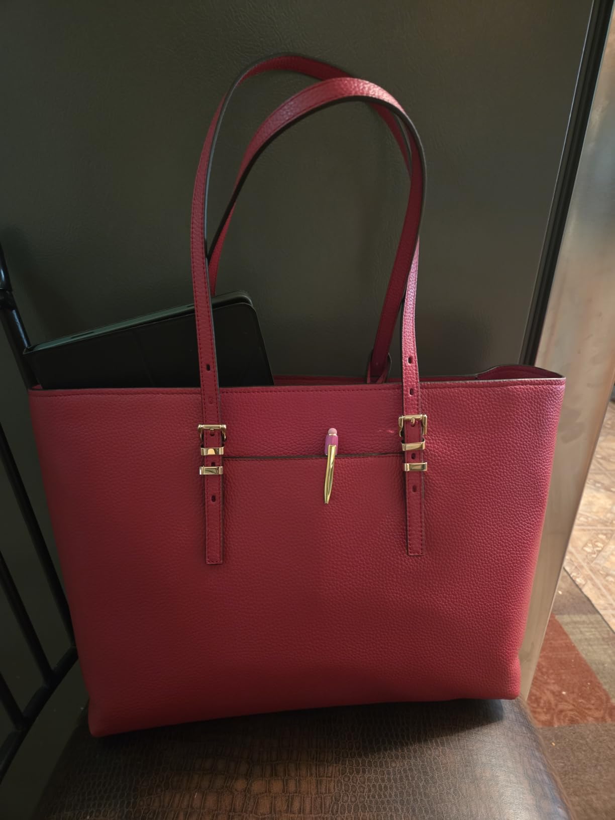 Michael Kors Women's Quinn Large Top-Zip Tote customer photo 1