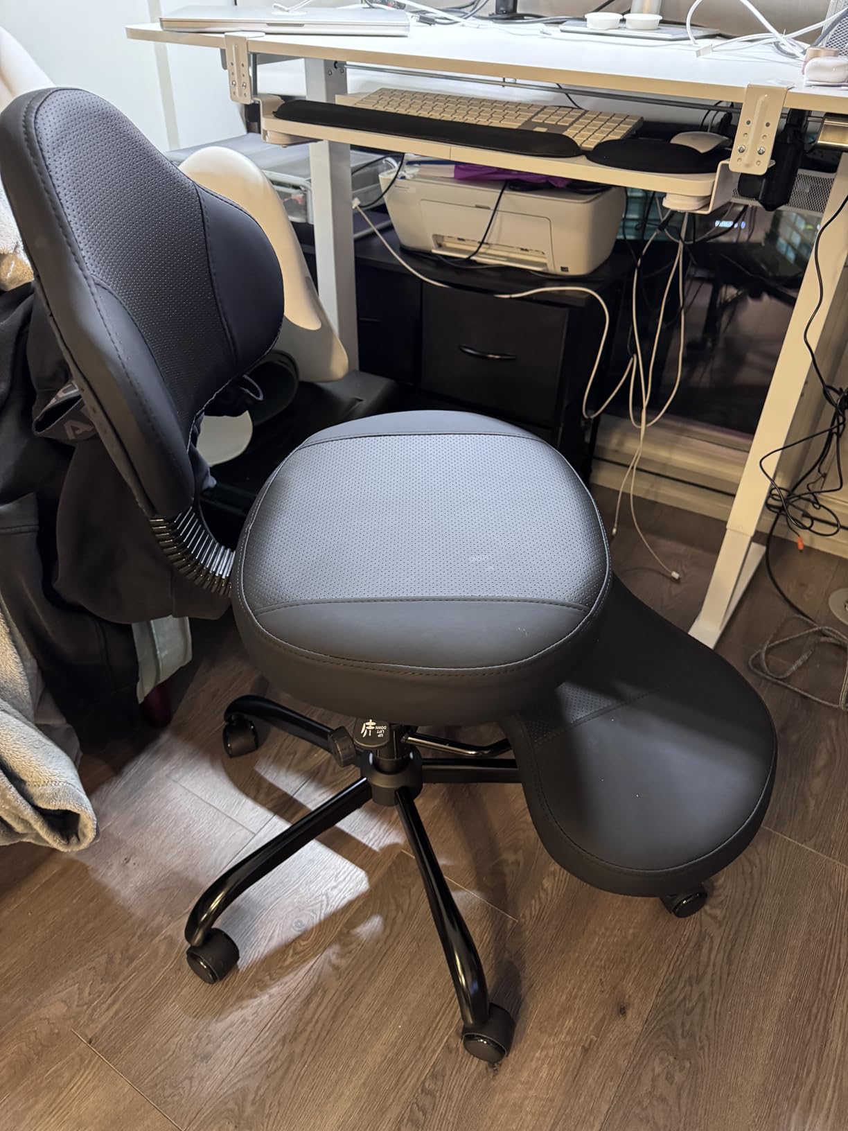 AtHope Cross Legged Office Chair, Criss Cross Desk Chair ADHD Meditation Kneeling Yoga Seat with Adjustable Height, Lumbar Support, Wider Footrest and Wheels (Black) customer photo 1