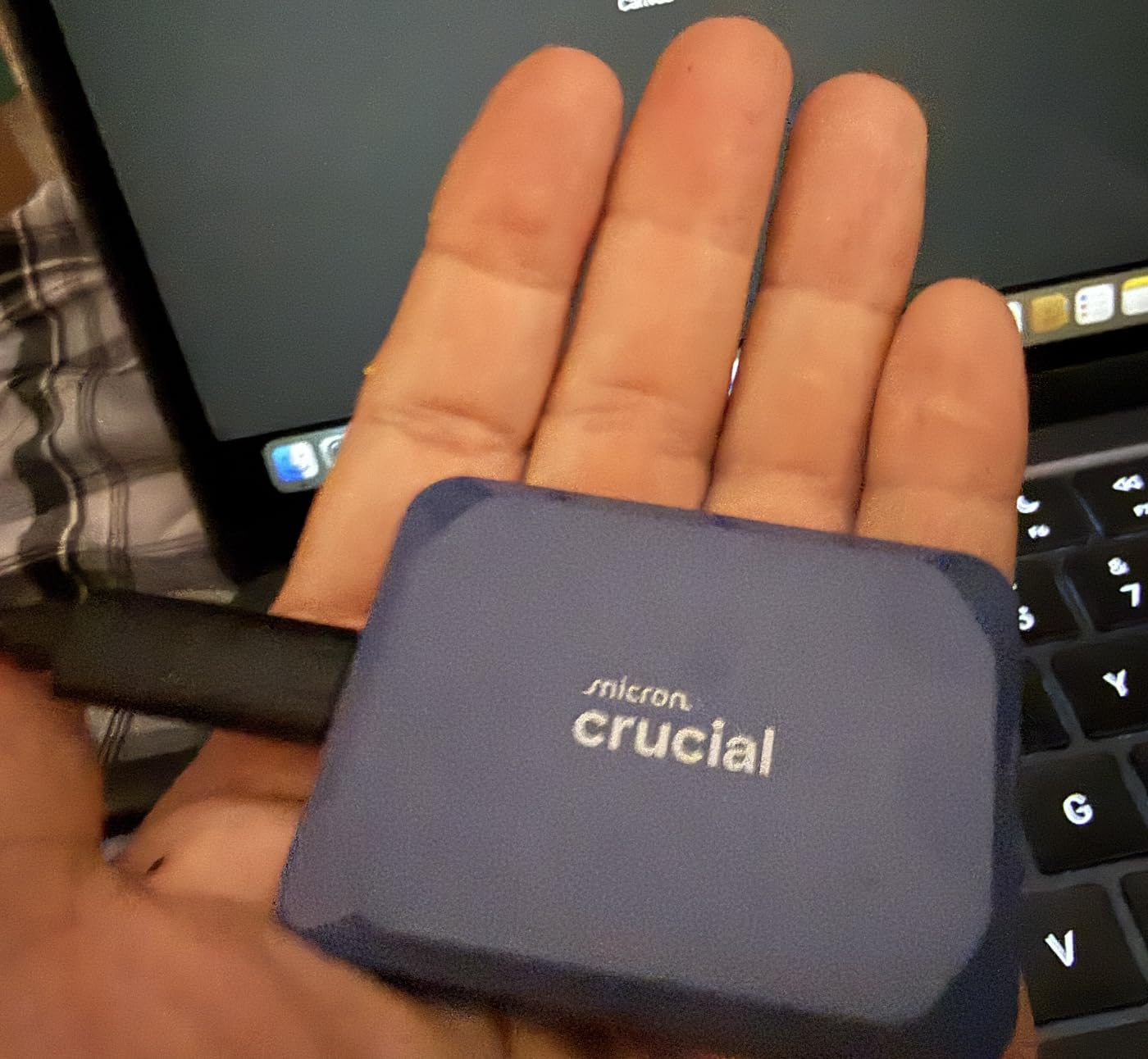 Crucial X10 2TB Portable SSD, Up to 2,100MB/s, USB 3.2 USB-C, External Solid State Drive, Compatible with Windows, Mac & Android, Durable Storage for Games, Photos & Files, Blue - CT2000X10SSD9-02 customer photo 2