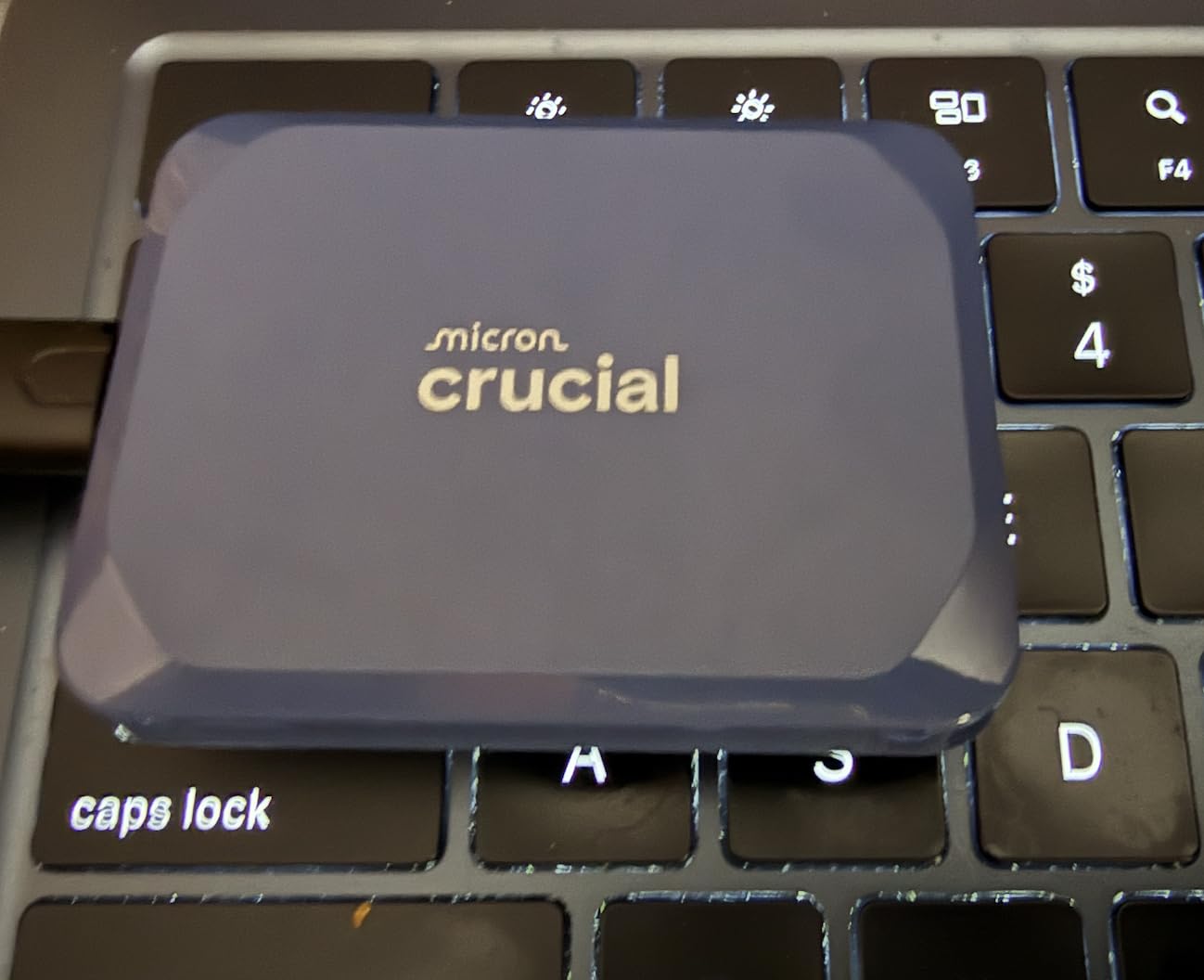 Crucial X10 4TB Portable SSD, Up to 2,100MB/s, USB 3.2 USB-C, External Solid State Drive, Compatible with Windows, Mac & Android, Blue - CT4000X10SSD9-02 customer photo 1