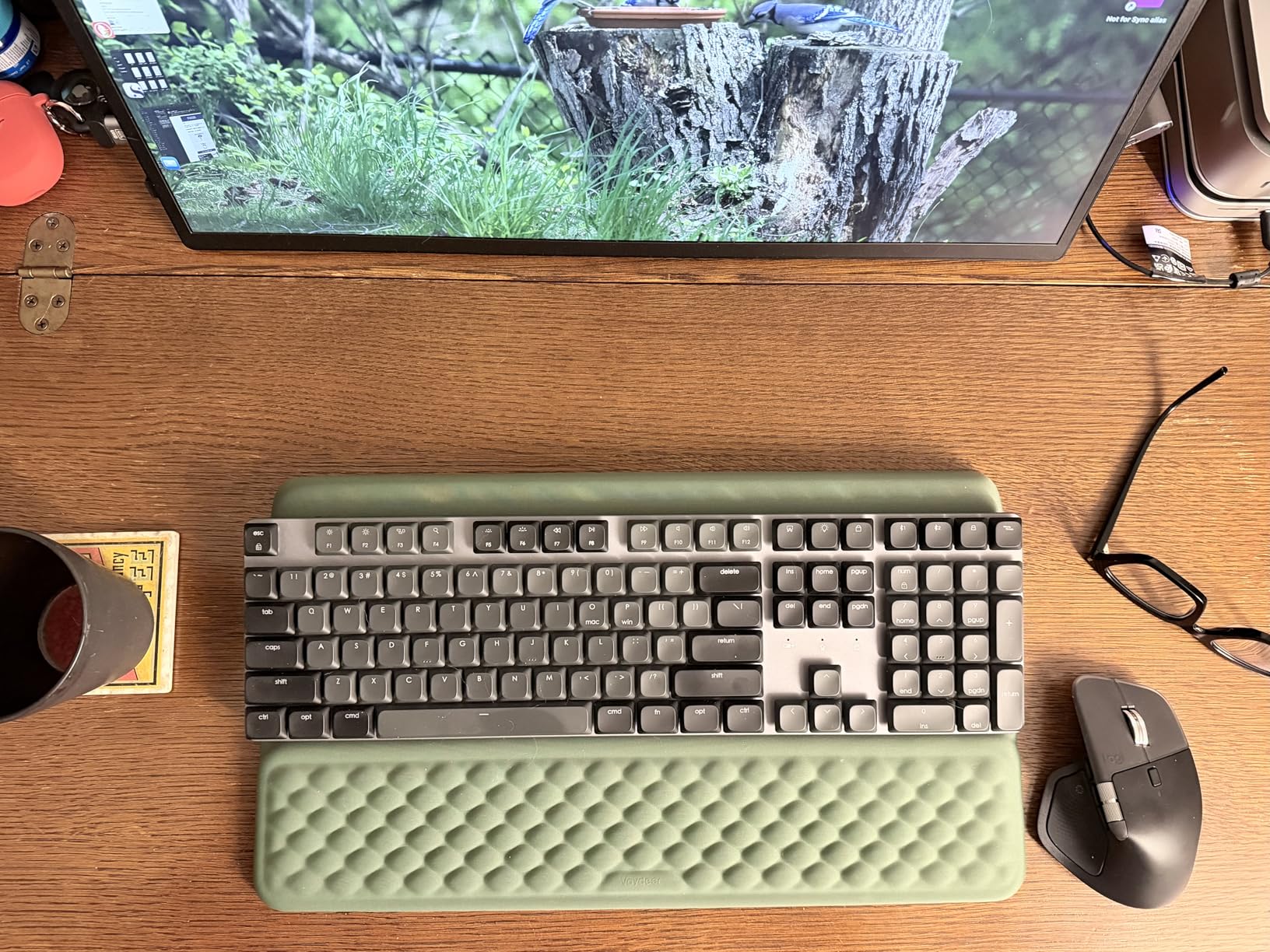 Vaydeer Wrist Rest with Keyboard Stand, Computer Wrist Support Pad, Ergonomic Keyboard Riser Holder Lifter Tray with Wrist Pad, Soft Memory Foam Desk Cushion, Palm Hand Typing for Office Home School customer photo 2