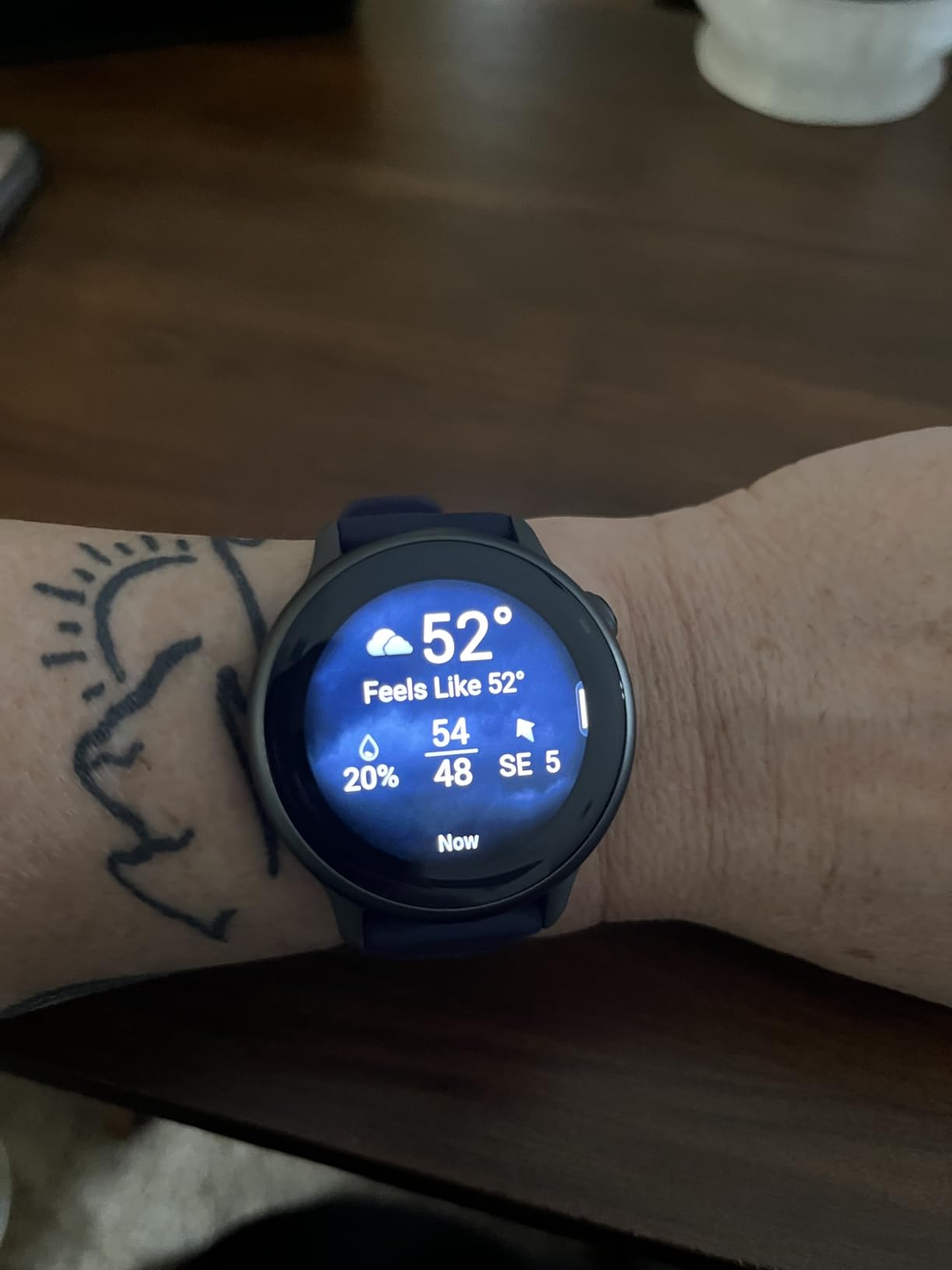 Garmin vívoactive 6, Health and Fitness GPS Smartwatch, AMOLED Display, Up to 11 Days of Battery, Slate with Black Band customer photo 2