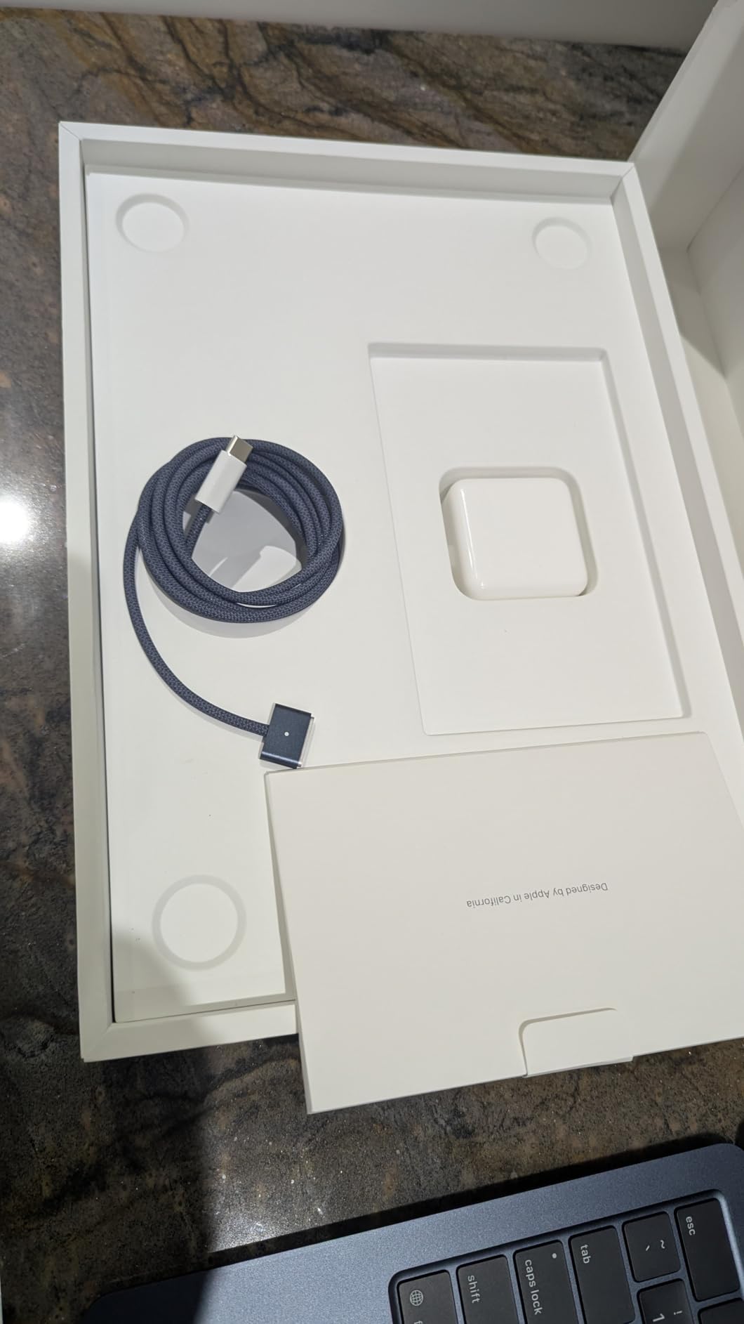 Apple 2025 MacBook Air with Apple M4 Chip, 13-inch, 16GB Unified Memory, 256GB SSD Storage, Sky Blue (Renewed) customer photo 2