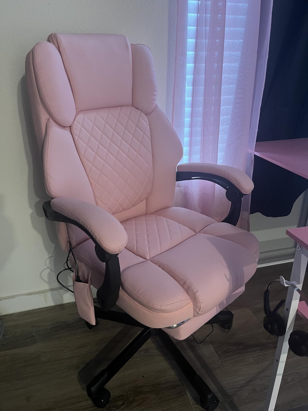 Massage Office Chair with Heat 6 Vibration Points,High Back & Heat, Executive Desk Chair,Big and Tall Office Chair 400lbs, Comfortable Ergonomic Reclining Managerial Chair, PU Leather Pink customer photo 1