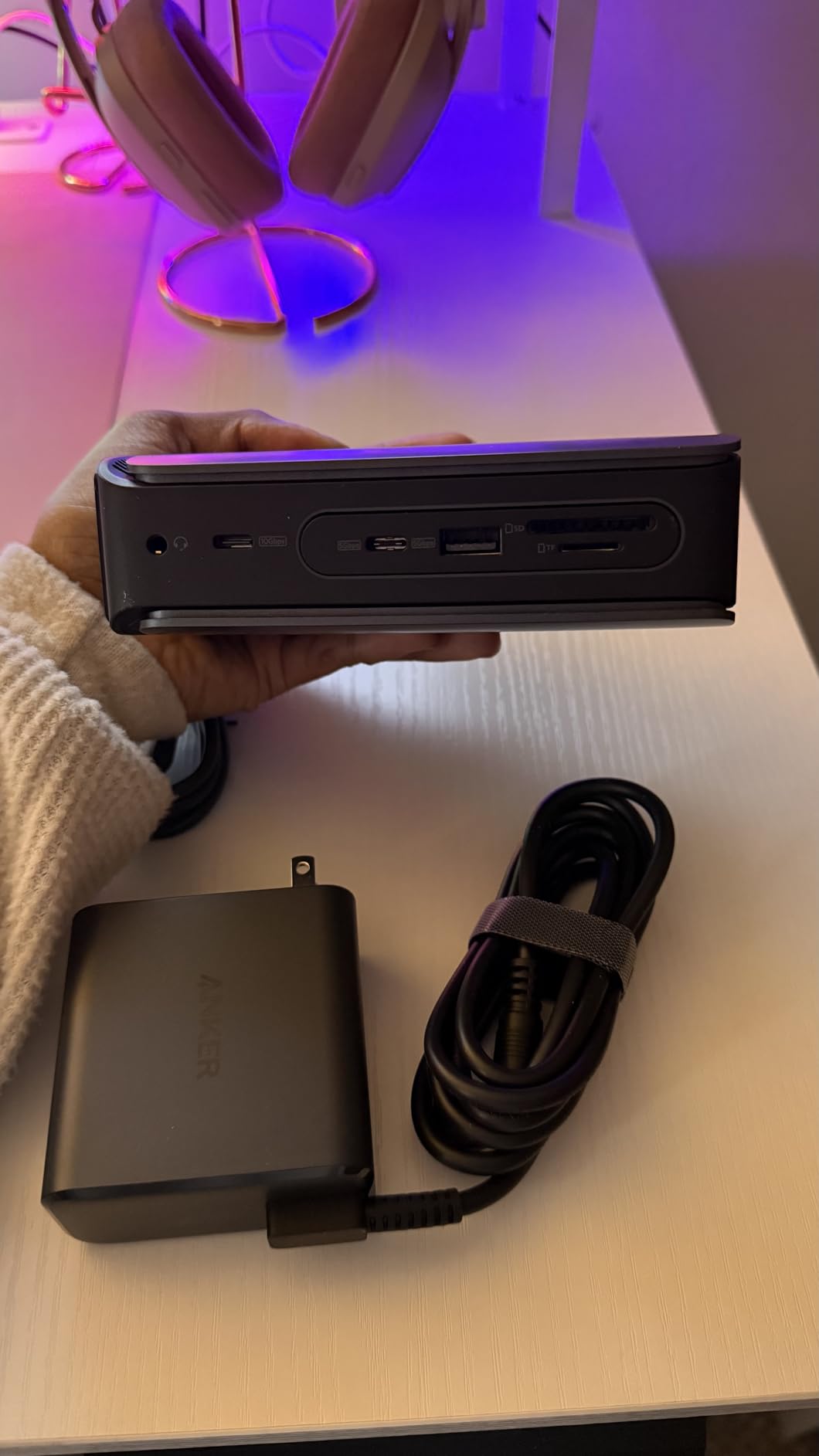 Anker Nano Laptop Docking Station with Detachable Hub, 13-in-1 USB-C Triple Display Docking with 2 HDMI+1 DP, 10 Gbps USB-C, 3 USB-A, Audio, SD/TF, Ethernet, 100W Max PD for Dell, Lenovo, HP, and More customer photo 1