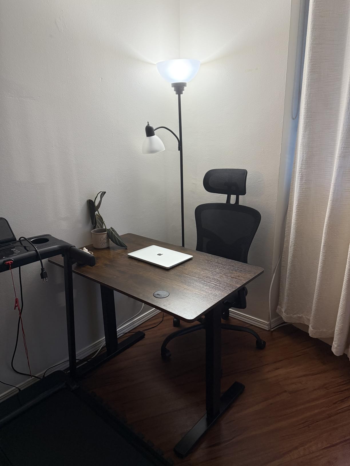 Marsail Ergonomic Office Chair Ergonomic Gaming Chair with Lumbar Support, 2D Headrest, Adjustable Armrests, Contoured Seat Cushion, Computer Desk Chair with Wheels for Home and Office customer photo 2