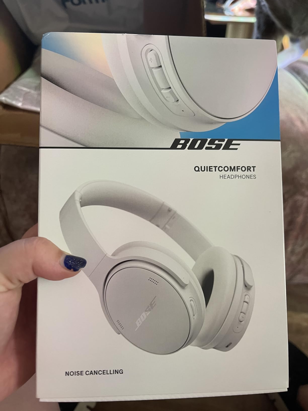 Bose QuietComfort Headphones - Wireless Bluetooth Headphones, Active Over Ear Noise Cancelling and Mic, USB-C Charging, Deep Bass, Up to 24 Hours of Playtime, Moonlight Grey - Limited Edition Color customer photo 2