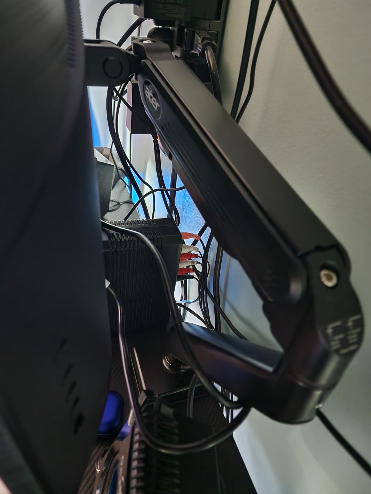 Acer Single Monitor Mount, Fully Adjustable Monitor Arm Fits 17 to 34 Inch Screens, Gas Spring VESA Mount with C-Clamp & Grommet Base, Computer Desk Arm with Tilt Swivel Rotate Supports 4.4-19.8 lbs customer photo 1