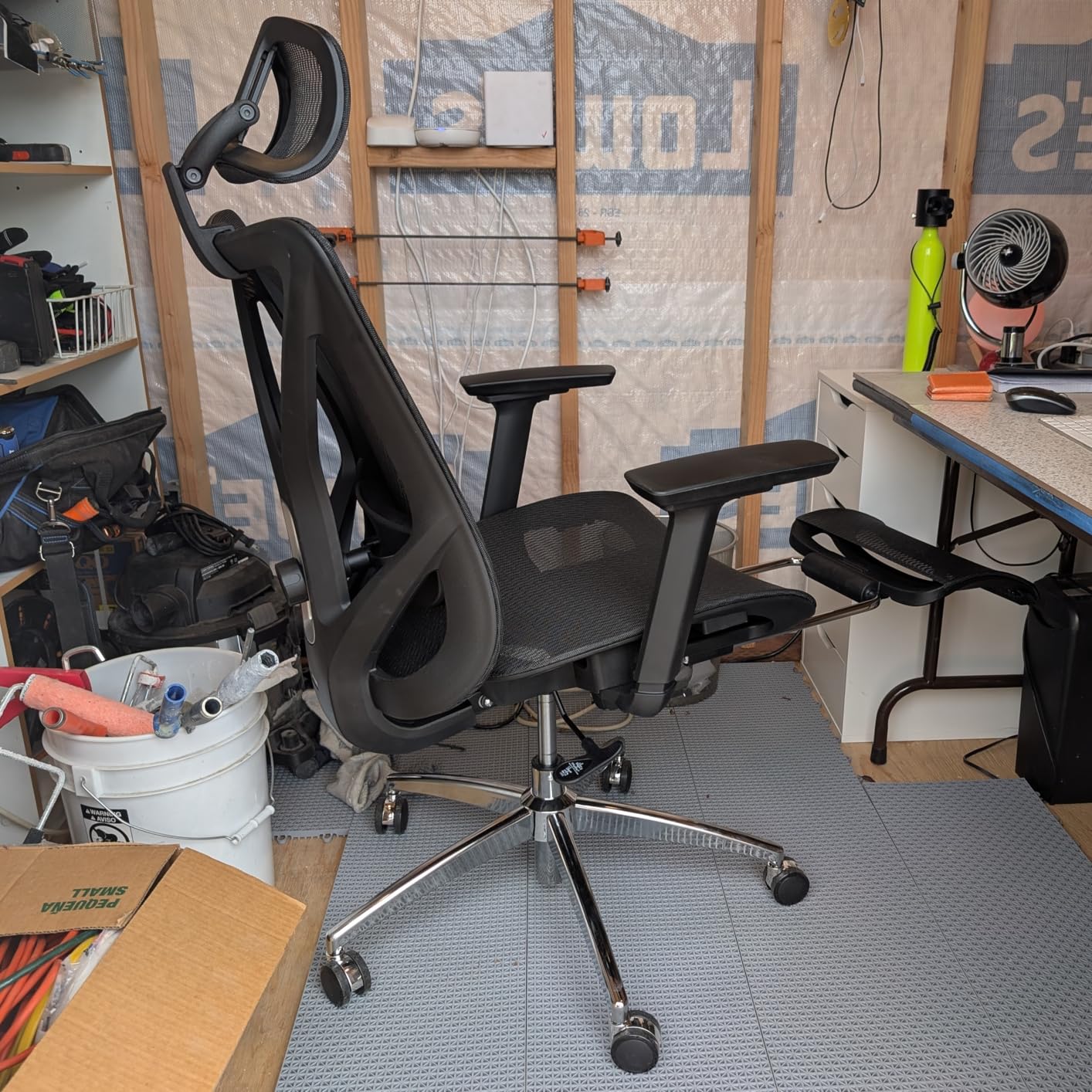 GABRYLLY Ergonomic Office Chair with Footrest, 135 Reclining Desk Chair with Adjustable Lumbar Support, 3D Armrest, Headrest & Large Steel Base, 300LBS Heavy Duty Mesh Chair customer photo 1