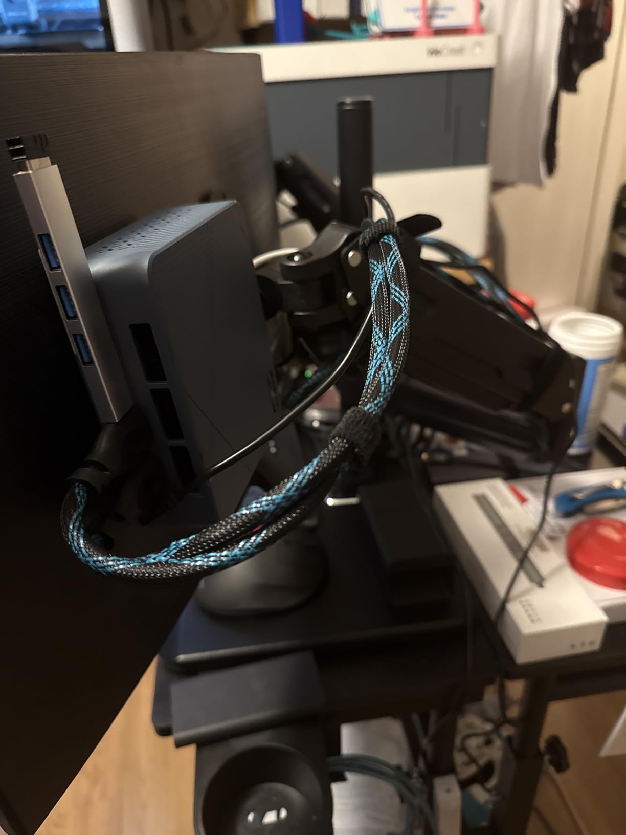 BOSGAME P3 Mix Mini PC, Mini Computers with Ryzen 5 7640HS (up to 5.0 GHz), 32GB DDR5, 1TB PCIe SSD, 4K Triple Display, USB 4.0, Dual 2.5G LAN & Wi-Fi 6E & BT5.2, Mini Desktop for Home Office customer photo 1