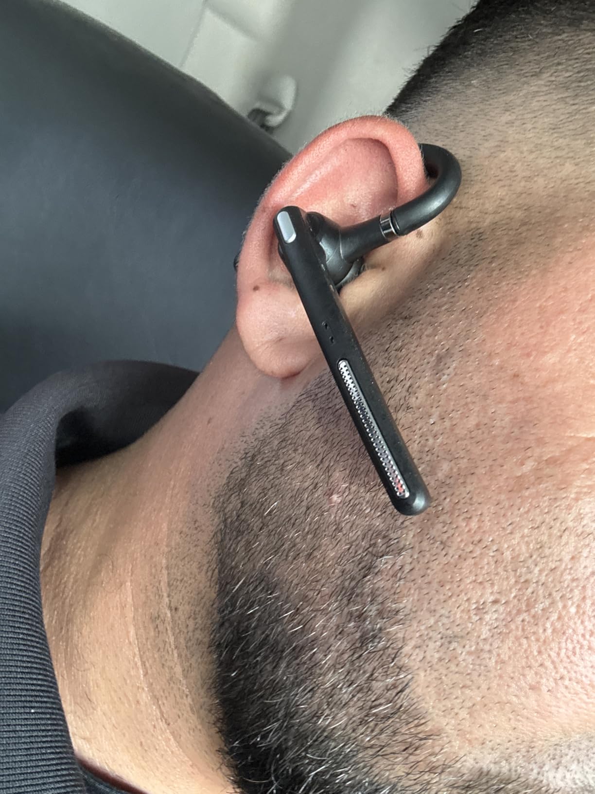 COTOE Bluetooth Headset V5.3, Wireless Earpiece with 500mAh Charging Case 72 Hrs Talking Time Hand-Free Headphones with Noise Canceling Mic for Office/Driving/Business/Trucker,Black customer photo 1