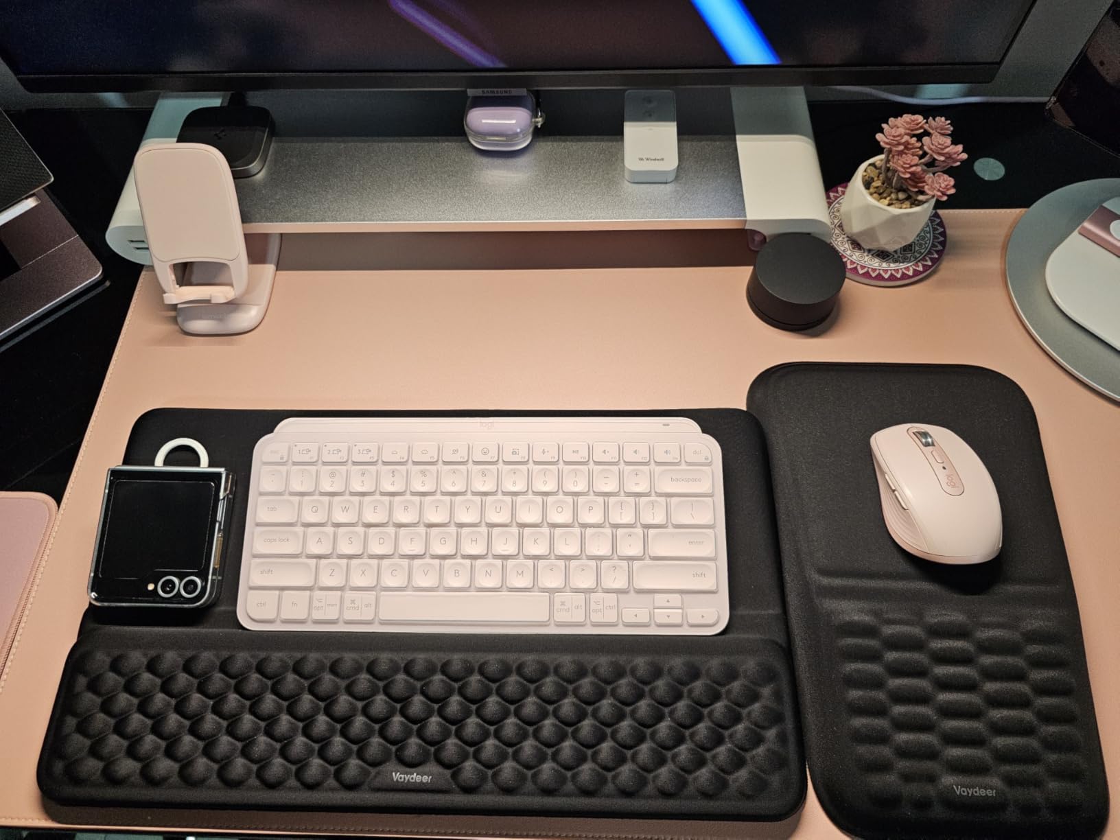 Vaydeer Keyboard Stand and Mouse Pad Set with Wrist Rest, Soft Memory Foam Wrist Support, Ergonomic Wrist Cushion for Desk, Relieves Carpal Tunnel Pain, Palm Hand Typing for Office, Home, Gaming customer photo 1