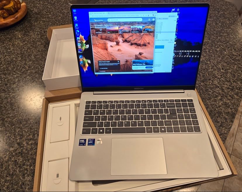 GEEKOM GeekBook X16 Pro 2.8 lbs Laptop, 16-inch 2.5K 16:10 Laptop Computer, Ultra 5 125H, 32GB LPDDR5x 7500MHz RAM 1TB SSD, Up to 17 Hour, USB4, Fingerprint, DTS:X Ultra Audio, Copilot, Windows 11 Pro customer photo 1