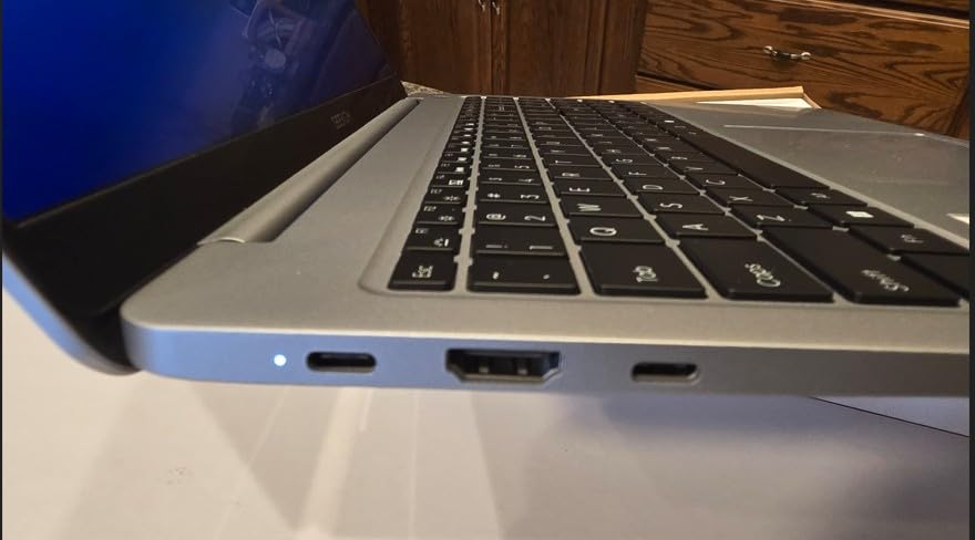 GEEKOM GeekBook X16 Pro 2.8 lbs Laptop, 16-inch 2.5K 16:10 Laptop Computer, Ultra 5 125H, 32GB LPDDR5x 7500MHz RAM 1TB SSD, Up to 17 Hour, USB4, Fingerprint, DTS:X Ultra Audio, Copilot, Windows 11 Pro customer photo 2