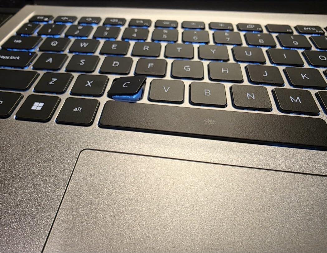 Dell 15 Laptop DC15250-15.6-inch FHD 120Hz Display, 13th Gen Intel Core i7-1355U, 16GB DDR5 RAM, 512GB SSD, Intel UHD Graphics, Windows 11 Home, 1 Year Basic Onsite Service - Platinum Silver customer photo 1