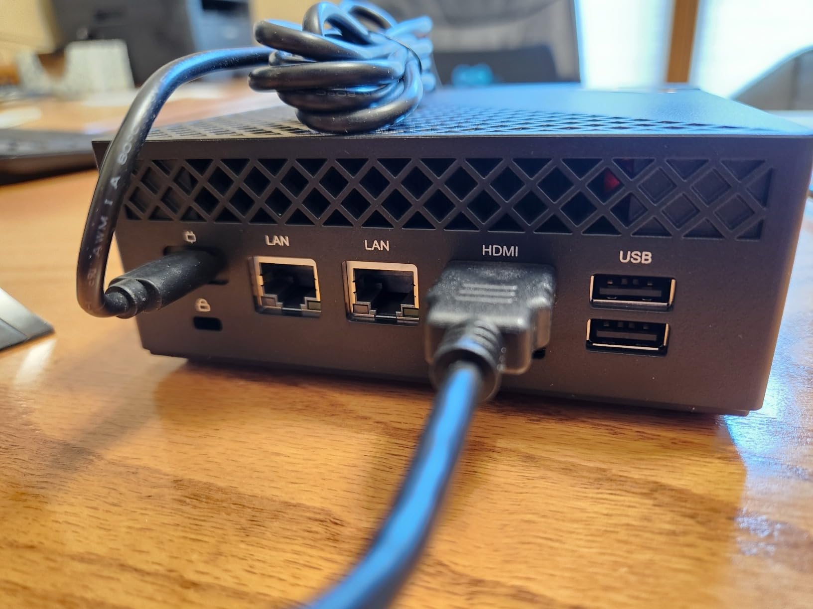 KAMRUI Mini Gaming PC, Hyper H1 win-11 Pro AMD Ryzen 7 7735HS (Beat 7730U/6800U, Up to 4.75GHz) Mini PC, 24GB LPDDR5 5500MT/s 512GB SSD Micro Pc, Mini Computer Triple 4K Display/2.5G LAN/WiFi6/BT5.2 customer photo 2