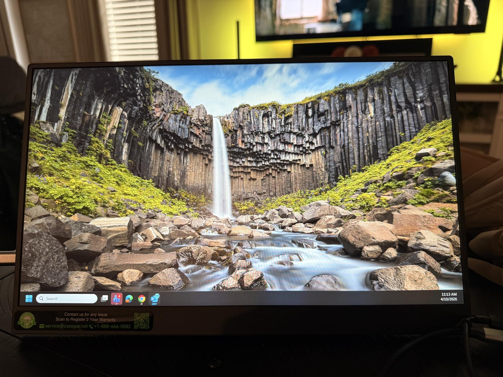 cocopar Portable Monitor Touchscreen 15.6 Inch 1080P FHD 90% sRGB Travel Monitor with Speaker HDMI USB-C Second Screen for Laptop MacBook Surface PC Xbox PS4/5, VESA Mountable, with Touchscreen customer photo 2