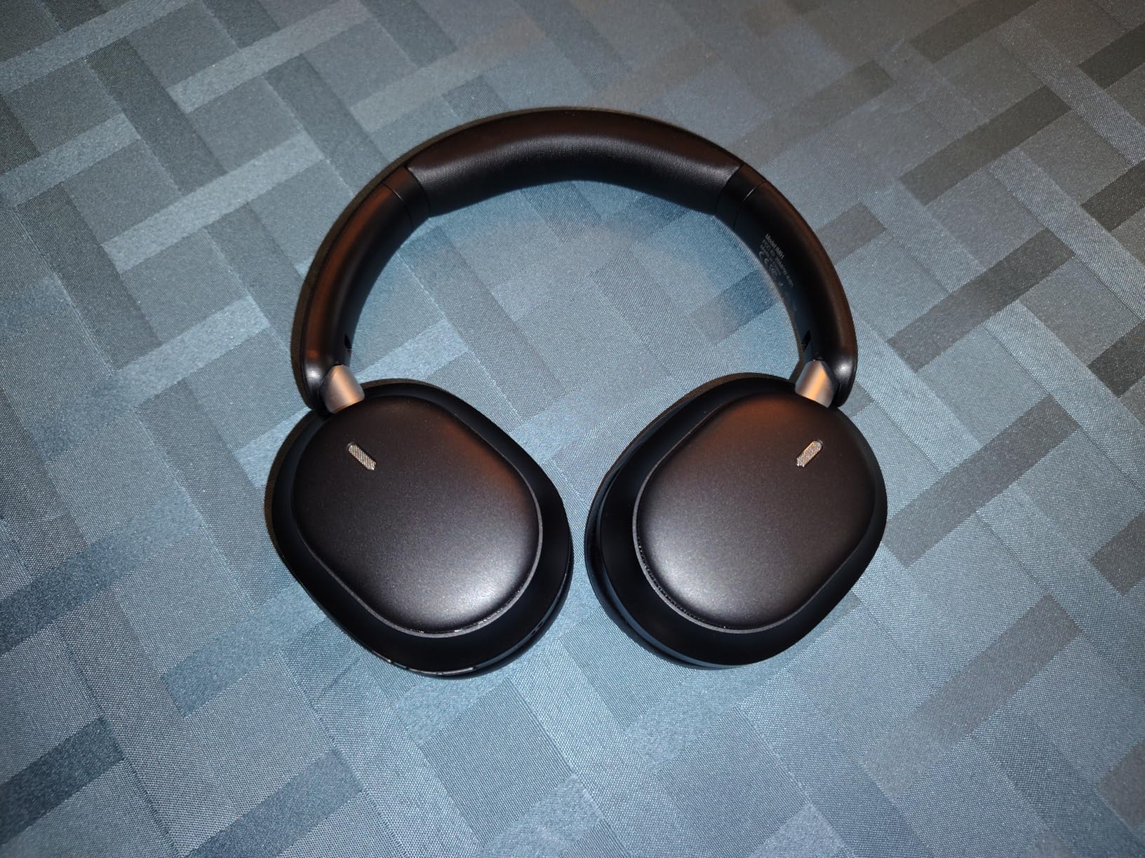 Pointcinco Hybrid Active Noise Cancelling Headphones, Over Ear Bluetooth 6.0 Wireless Headphones, 50H Playtime, Deep Bass, HiFi Stereo Sound, Lightweight Foldable for Travel, Home and Office(Black) customer photo 1