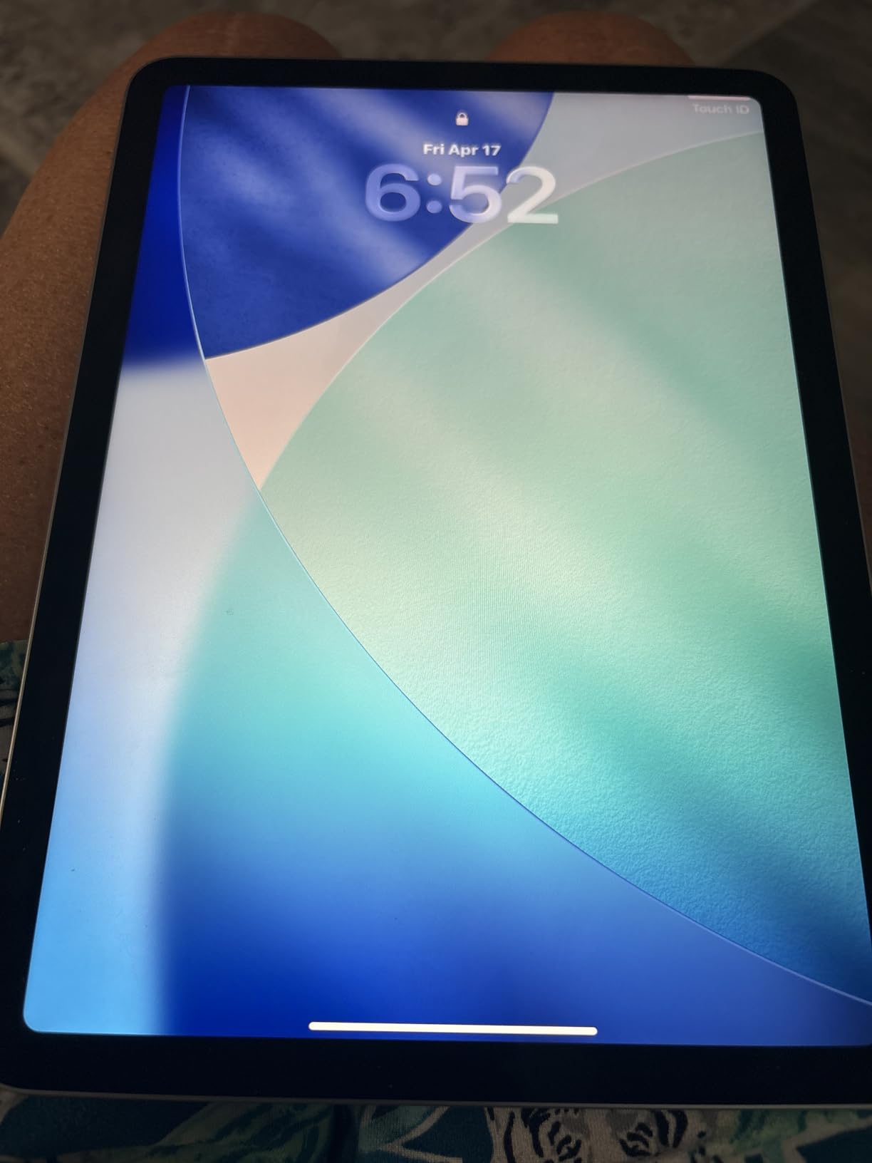 Apple iPad Air 11-inch (M4): Liquid Retina Display, 128GB, 12MP Front/Back Camera, Wi-Fi 7 with Apple N1, Touch ID, All-Day Battery Life - Space Gray customer photo 1