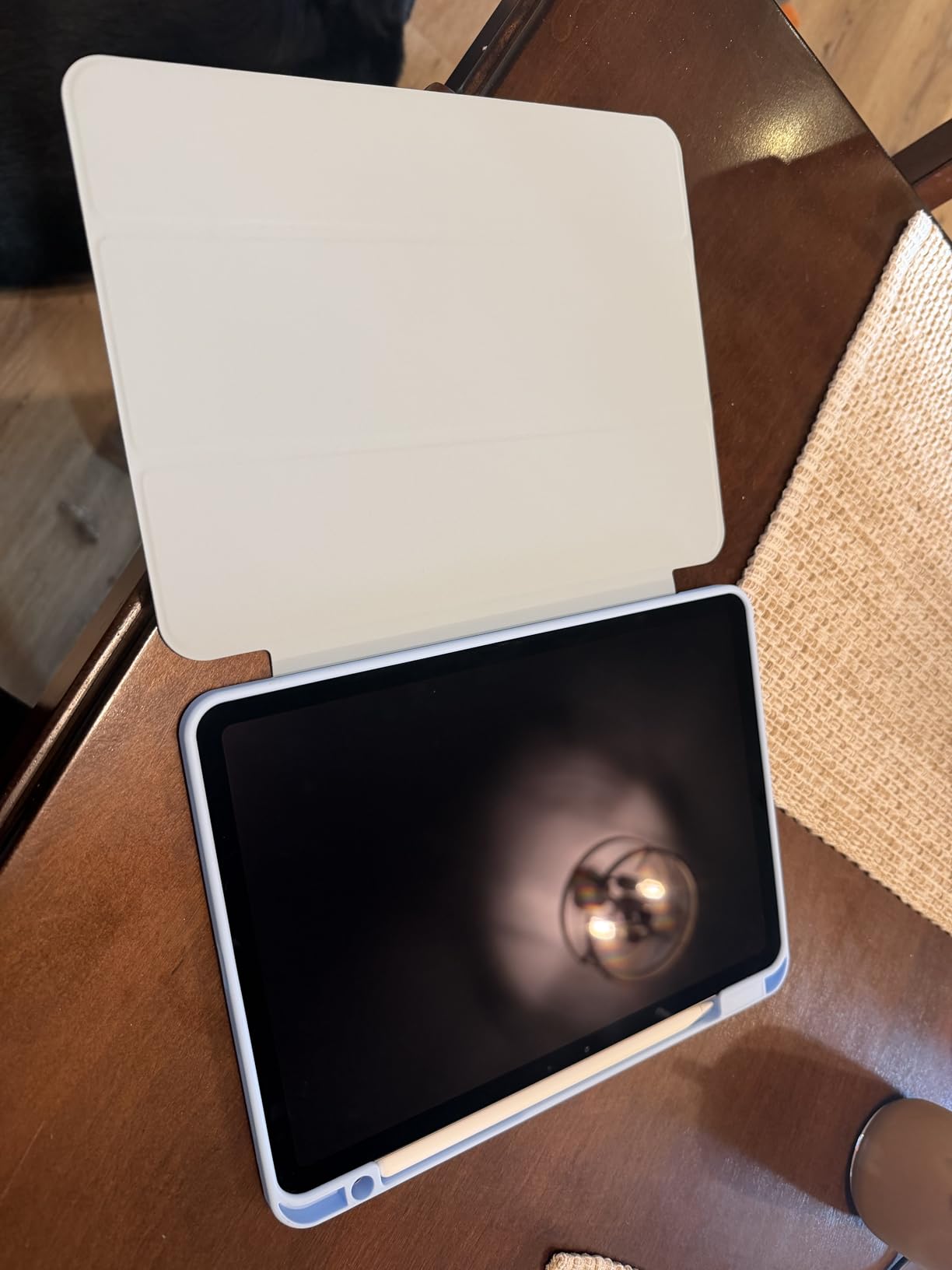 Apple iPad Air 11-inch (M4): Liquid Retina Display, 128GB, 12MP Front/Back Camera, Wi-Fi 7 with Apple N1, Touch ID, All-Day Battery Life - Space Gray customer photo 2