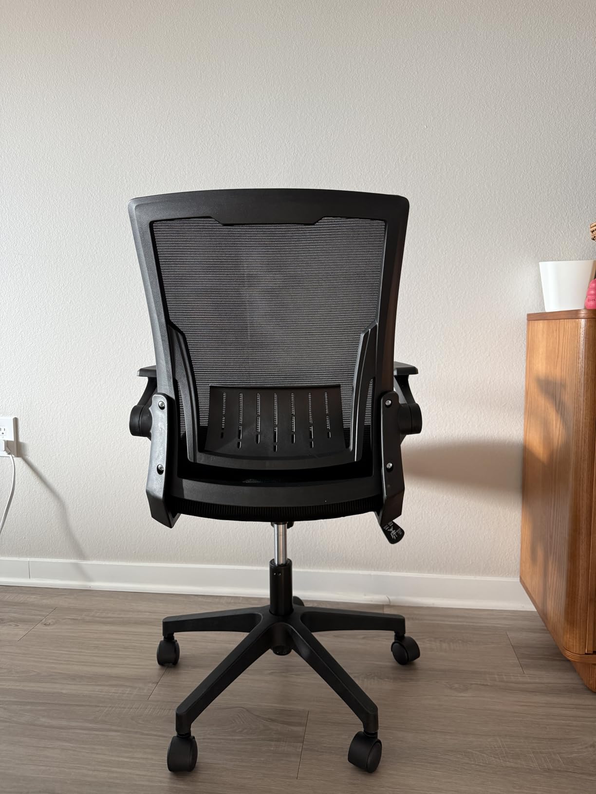 GTPLAYER Ergonomic Office Chair with Flip-up Armrests Executive Computer Chair for Home Office, Breathable Mesh & Comfy Lumbar Support customer photo 2
