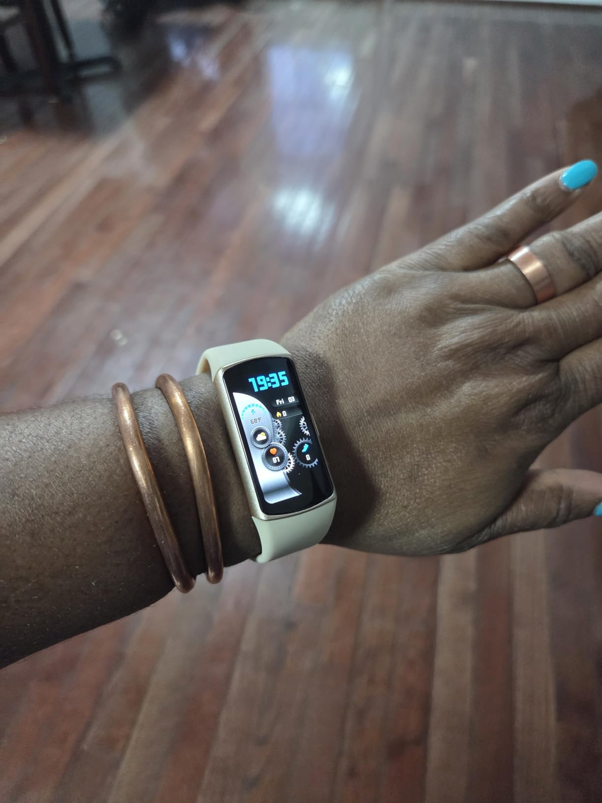 Smart Watch Fitness Tracker with 24/7 Heart Rate, Blood Oxygen Blood Pressure Monitor Sleep Tracker 120 Sports Modes Activity Trackers Step Calorie Counter IP68 Waterproof for Andriod iPhone Women Men customer photo 2