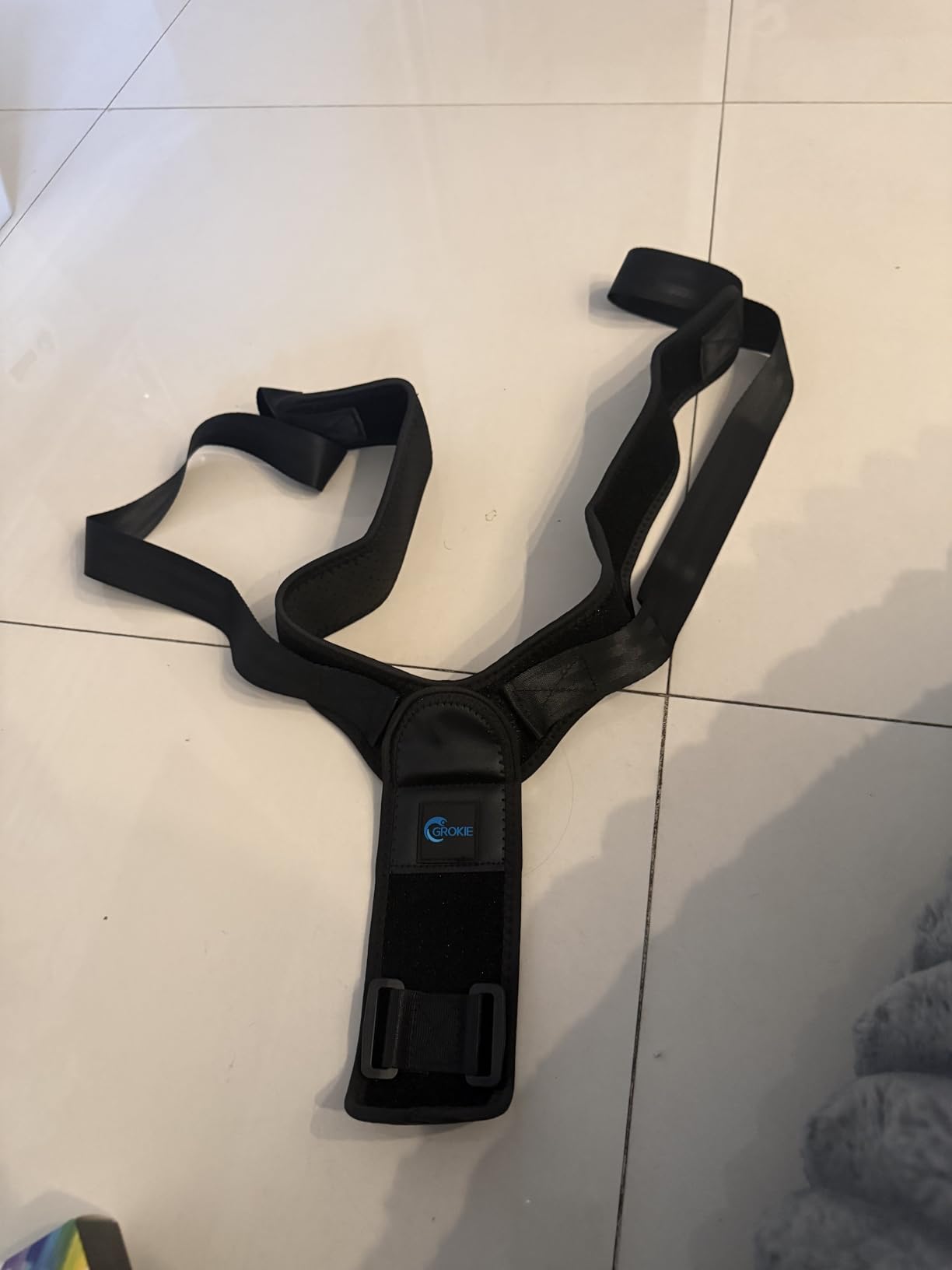 GROKIE Posture Corrector for Women and Men - Adjustable Back Brace for Posture Support, Upper Back, Clavicle and Shoulder Support, Comfortable and Breathable Back Straightener for Pain Relief customer photo 1