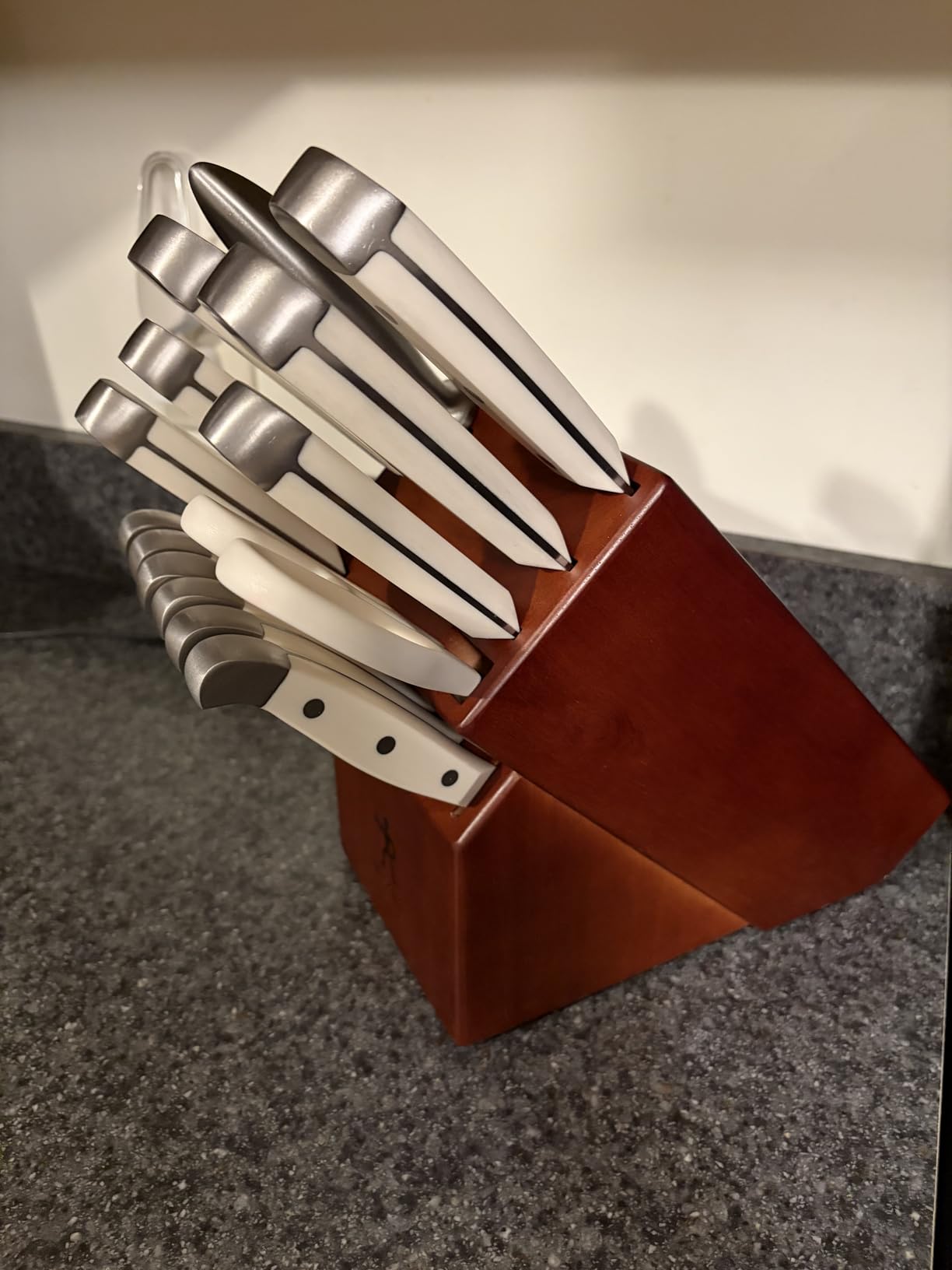 HENCKELS Statement Premium Quality 15-Piece Knife Block Set, Natural, Razor-Sharp, German Engineered customer photo 2