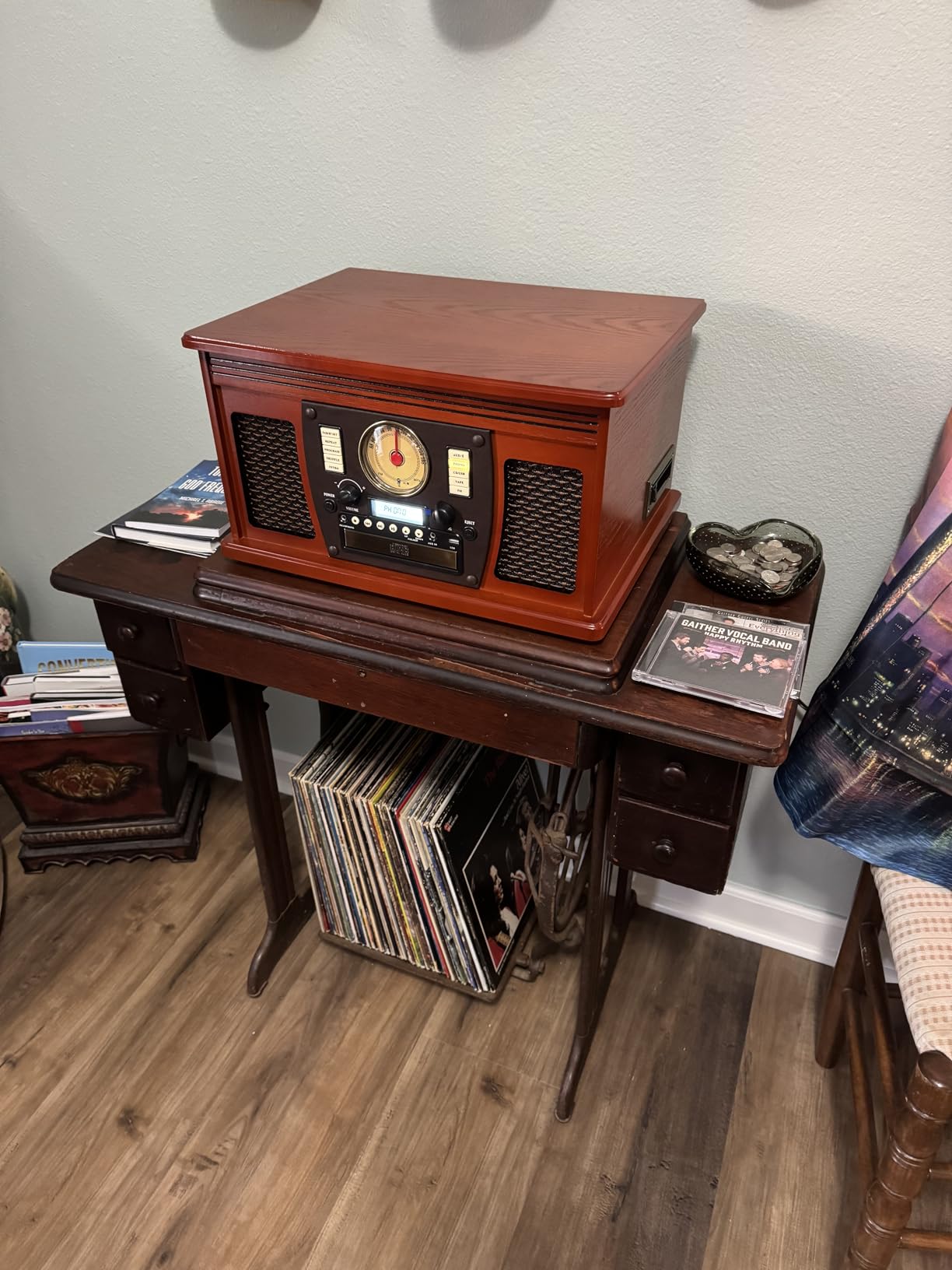 Victrola Navigator 8-in-1 Bluetooth Record Player with Built-in Speakers - 3 Speed, CD Player, Cassette, FM Radio, USB, RCA Out, Headphone Jack, Wireless Music Streaming, Real Wood, Mahogany customer photo 2