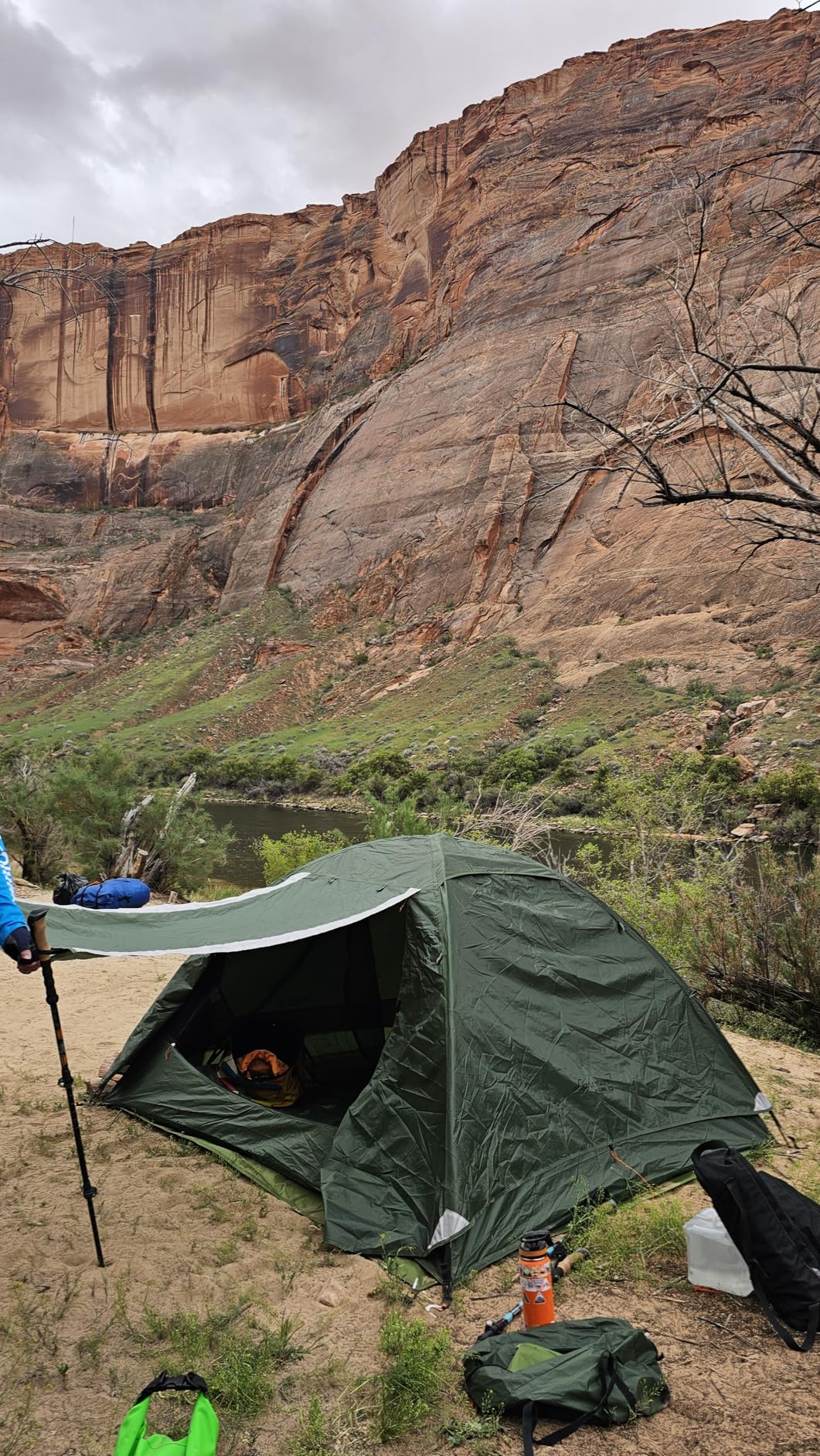 Clostnature Lightweight Backpacking Tent - 1/1.5/2/3/4/6 Person Ultralight Waterproof Camping Tent, 3 Season Large Size Easy Setup Tent for Family, Outdoor, Hiking and Mountaineering customer photo 1