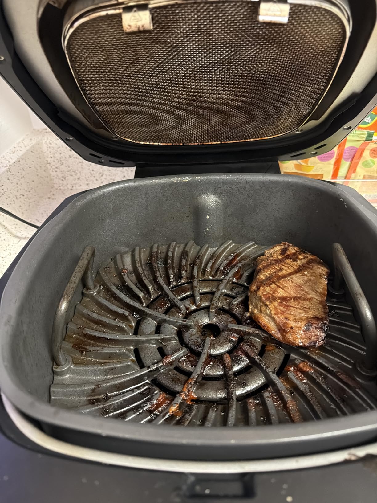 Ninja Foodi 5-in-1 Indoor Grill with Air Fryer (AG301) - 4-Quart, Black/Silver customer photo 2