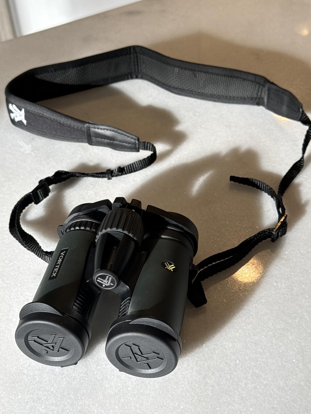 Vortex Optics Diamondback HD 8x42 Binoculars - HD Optical System, Non-slip Grip, Waterproof, Fogproof, Shockproof, Included GlassPak - Unlimited, Unconditional Warranty customer photo 1