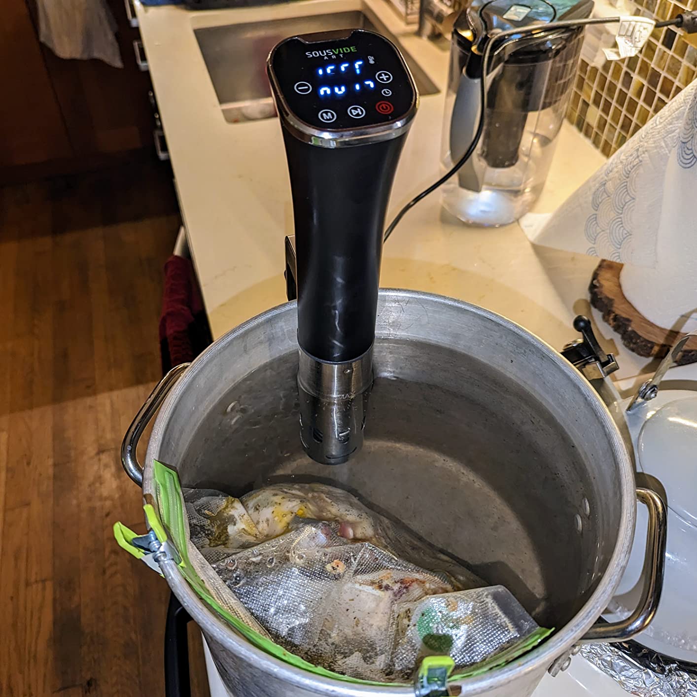 SOUSVIDE ART Sous Vide Immersion Cooker Kit - Machine with Digital Timer, Temp Control, 30 Bags, Vacuum Pump customer photo 2