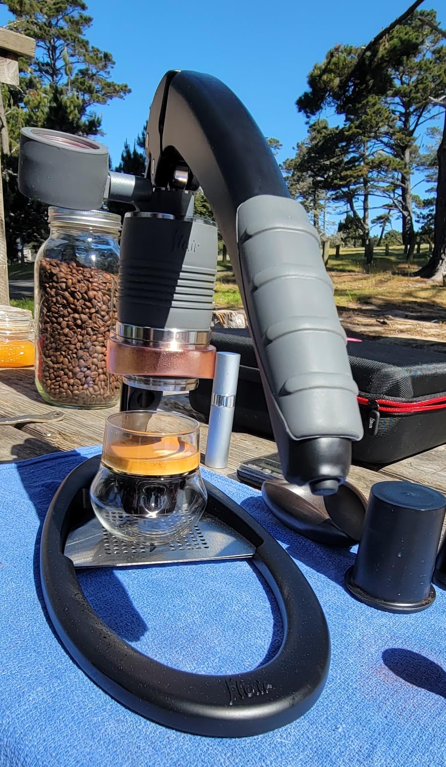 Flair UPDATED PRO 3 (Black) - All manual lever espresso maker with a stainless steel brew head, pressure gauge, and a shot mirror customer photo 1
